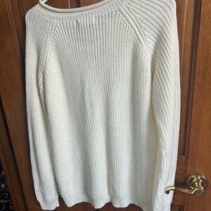 Entro White V-Neck Sweater with Ribbed Texture